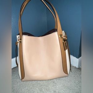 1941 Coach harmony hobo